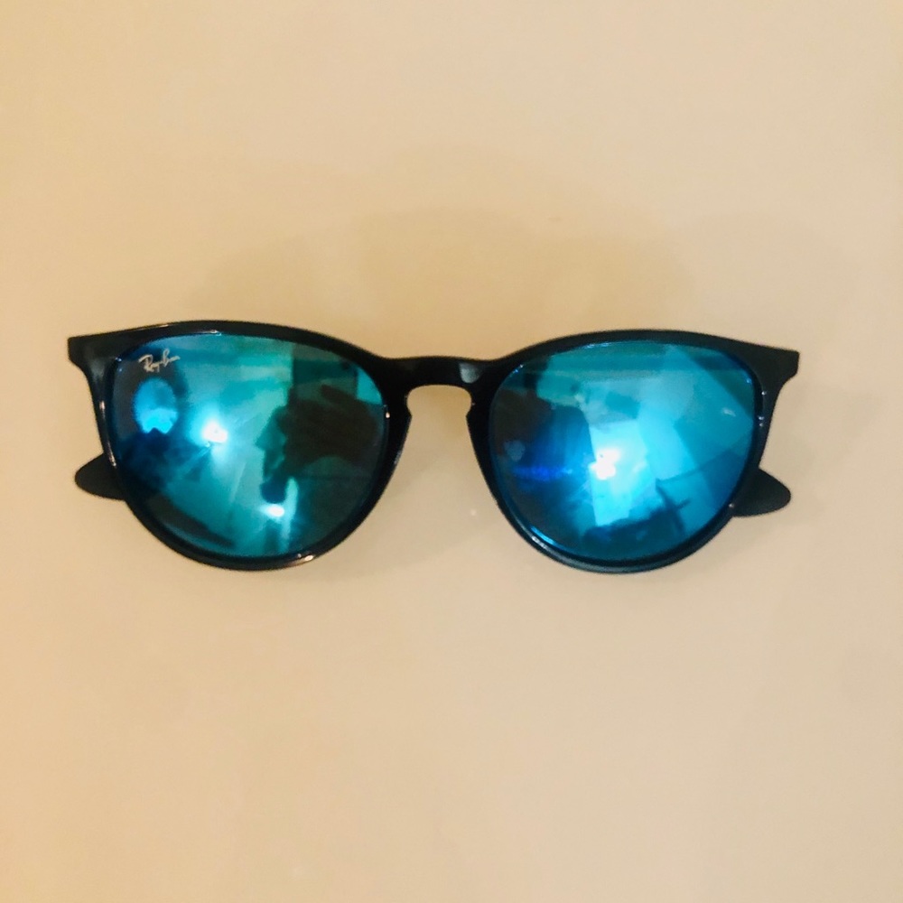 Blue lens Ray Bans!